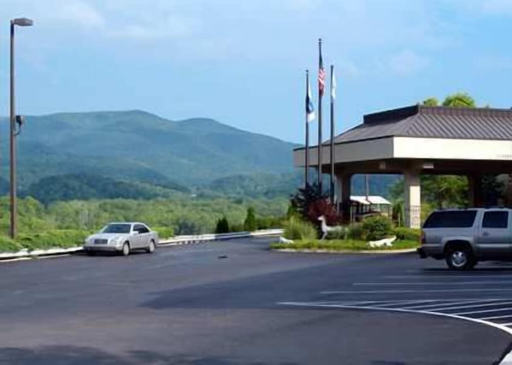 Hampton Inn Caryville I 75 Cove Lake State Park - photo 80