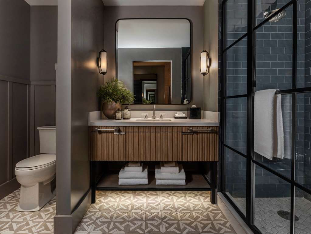 Thompson Savannah by Hyatt - photo 4