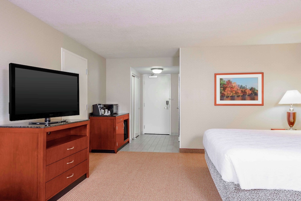 Hilton Garden Inn Independence - photo 16