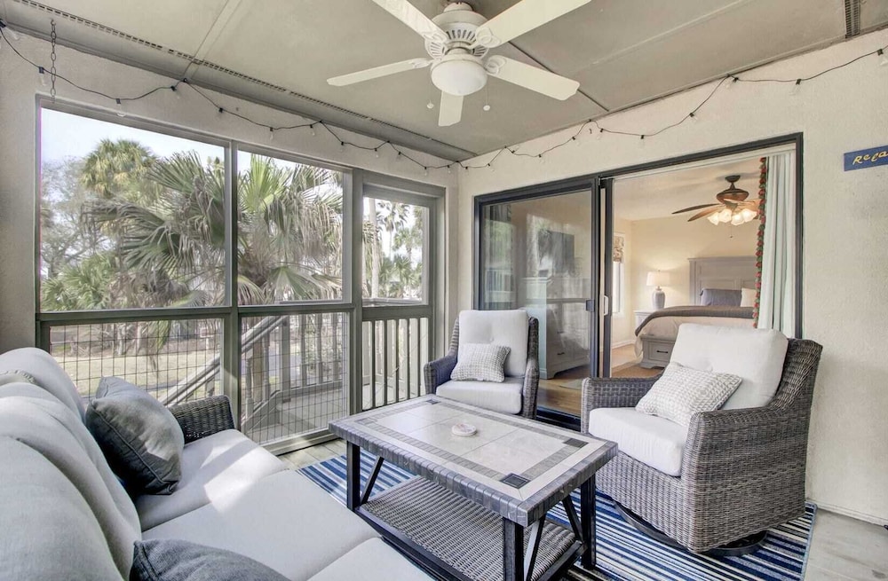 401 Yacht by Avantstay Marina View Pool Porch - featured photo