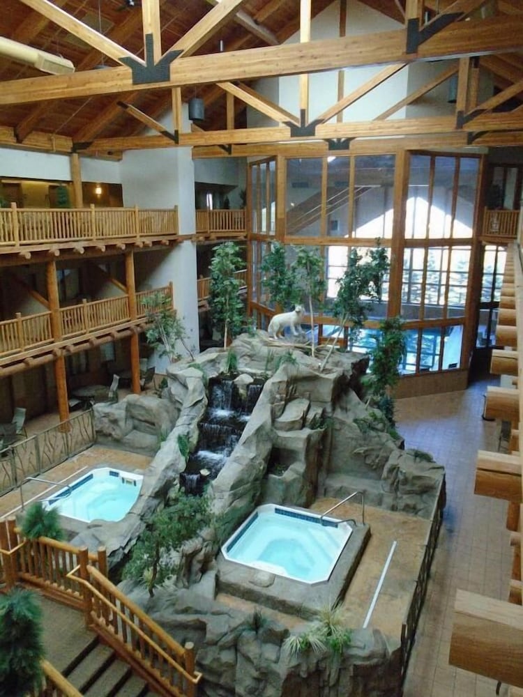Casper C'mon Inn Hotel & Suites - photo 31