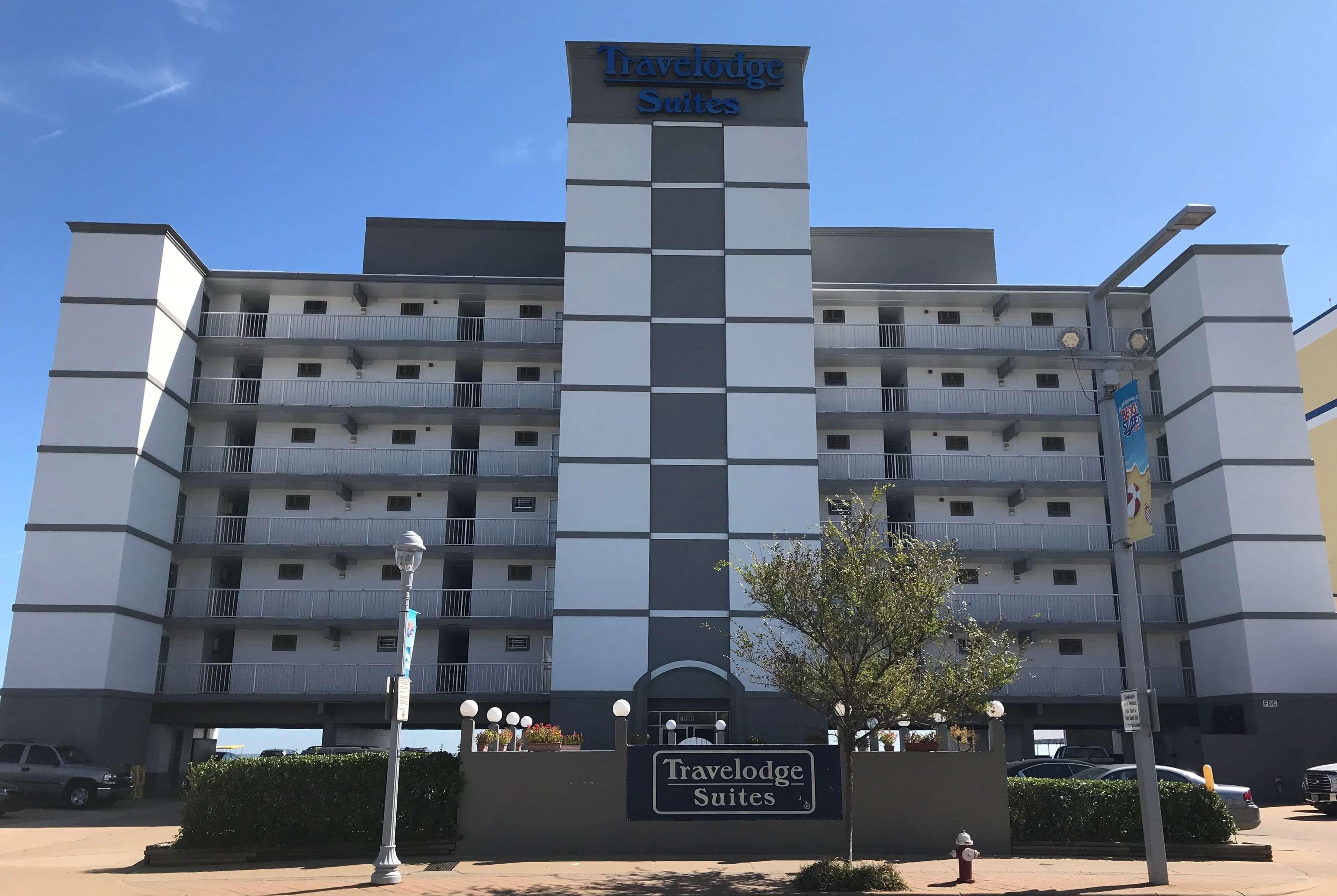 Aquarius Hotel - last minute hotel in Virginia Beach