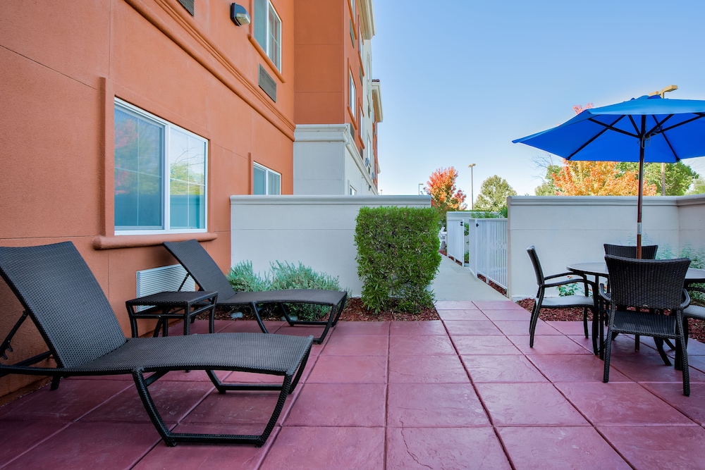Holiday Inn Express Hotel & Suites Oroville Lake by IHG - photo 18