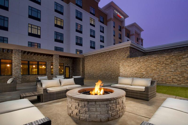 Courtyard by Marriott Dallas DFW Airport North Grapevine - photo 5