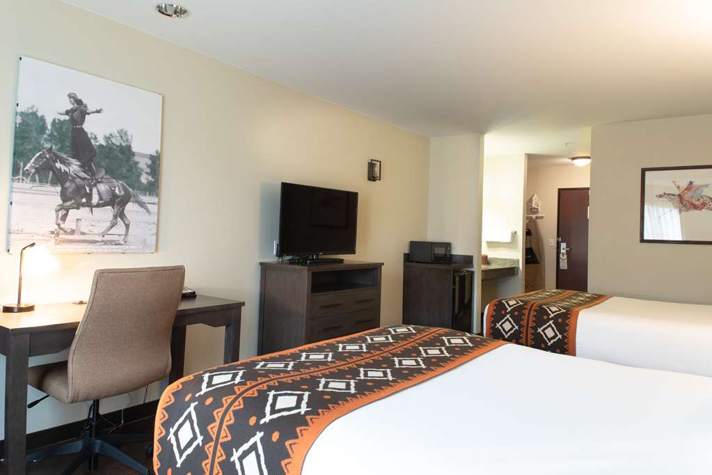 Oxford Suites Pendleton - photo 8