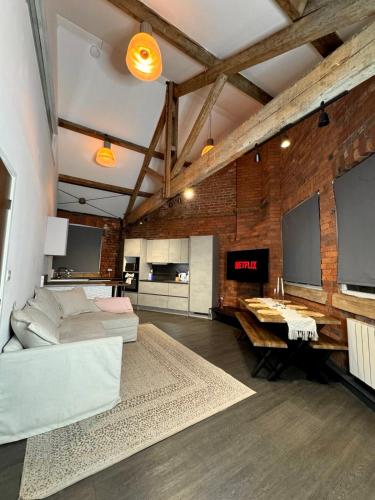Industrial Escape Kelham Island Free Parking & Walkable Bars — 4-Star Luxury Hotel in Sheffield, United Kingdom