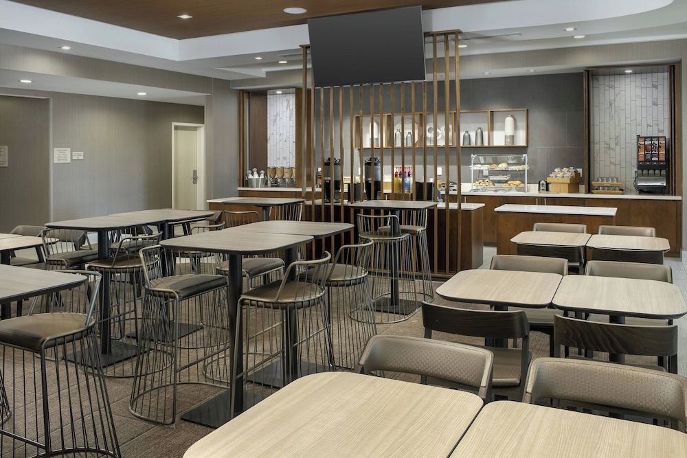 SpringHill Suites by Marriott Loveland Fort Collins Windsor - photo 21