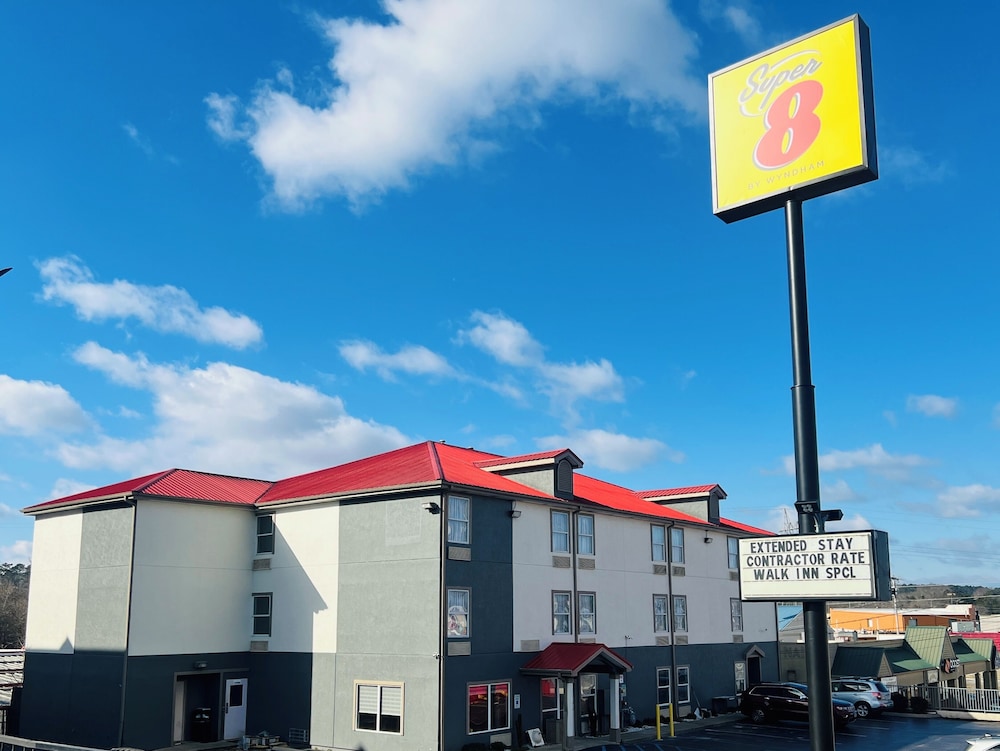 Super 8 By Wyndham Chattanooga East Hamilton Place — Chattanooga