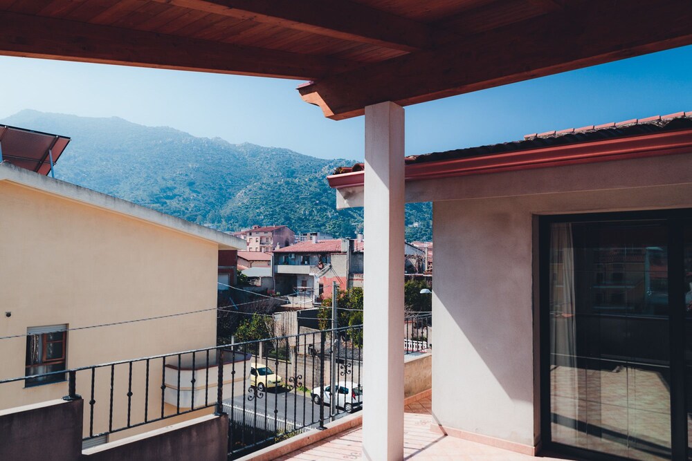 S'Abba 'e su mare - carbon neutral hotel in Guspini