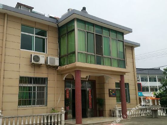 Xinlong Inn - carbon neutral hotel in Yixing