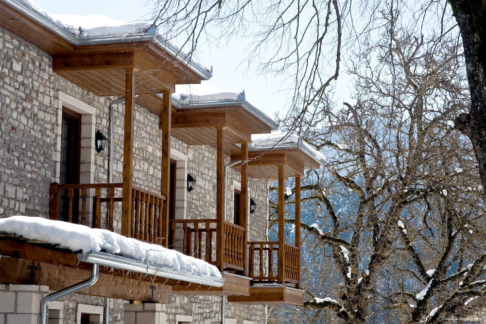 The Chatzigaki Manor — 5-Star Luxury Hotel in Pyli, Greece