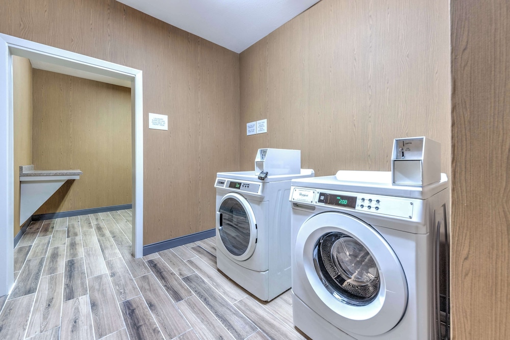 Hampton Inn & Suites Lake Jackson Clute - photo 27