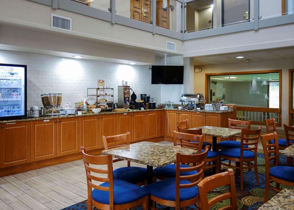 Country Inn & Suites by Radisson Mishawaka IN - photo 19