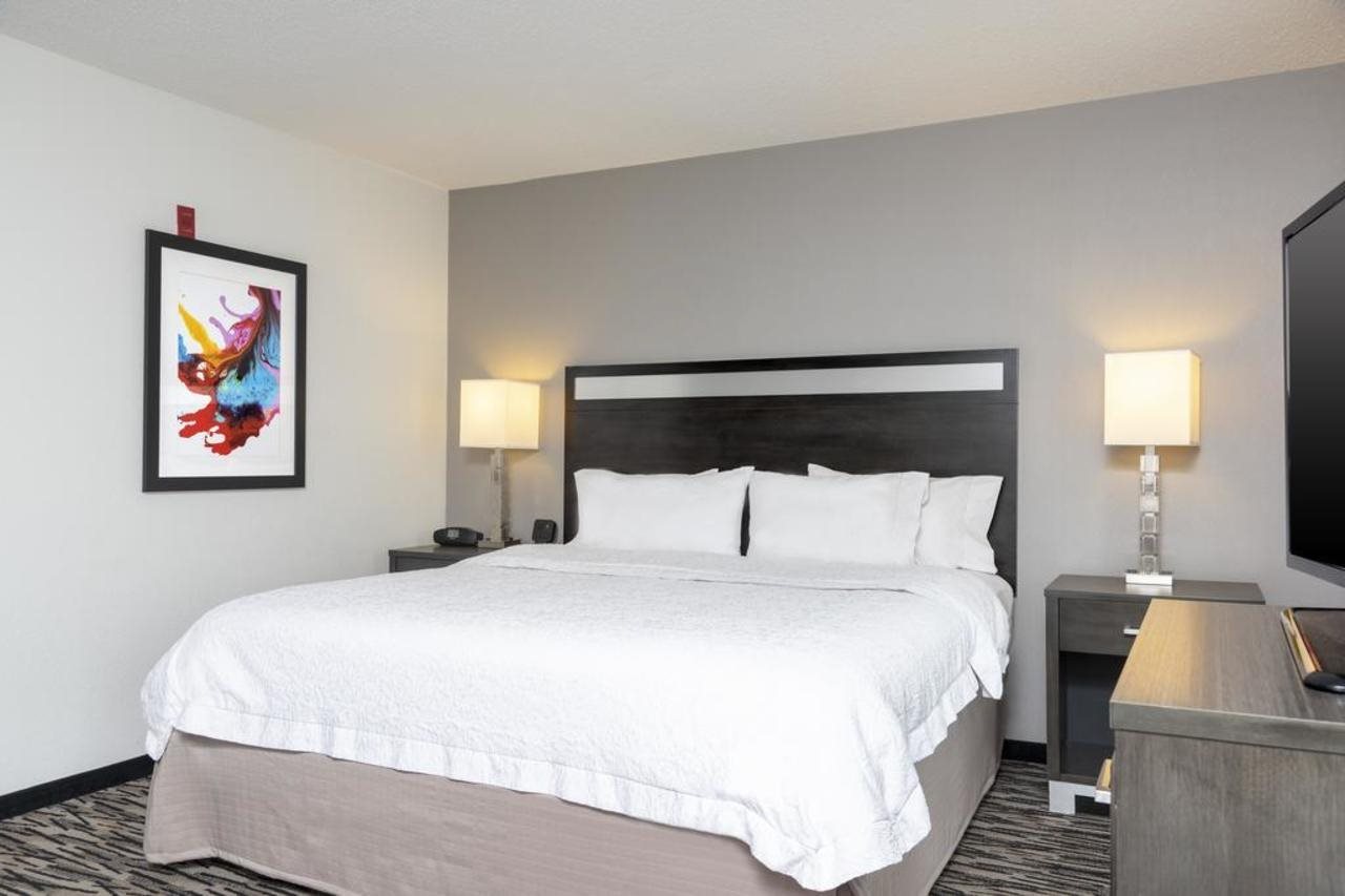 Hampton Inn Akron South - photo 9