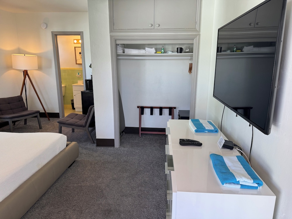 Rolo Beach Hotel - photo 6