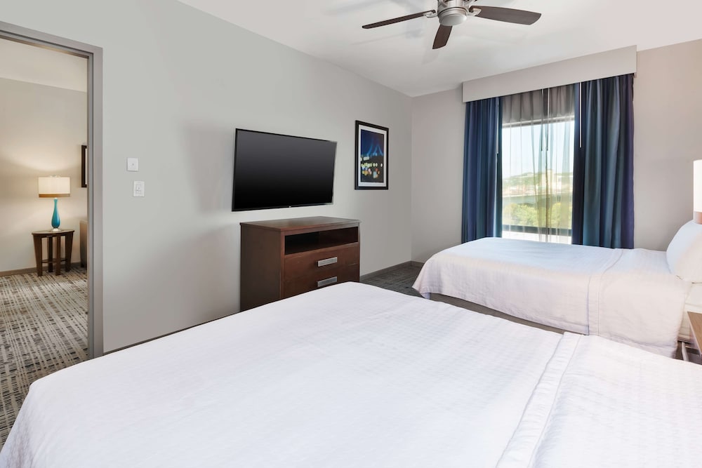 Homewood Suites by Hilton Pittsburgh Downtown - photo 11