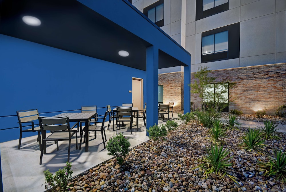 Hampton Inn Midland South - photo 45
