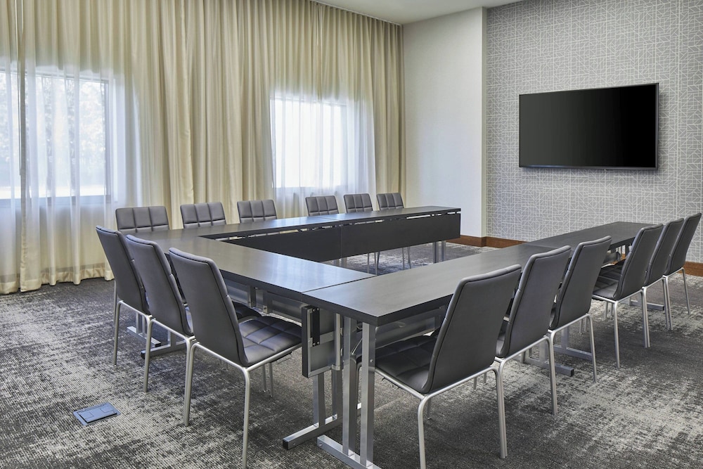 AC Hotel by Marriott Atlanta Airport Gateway - photo 57