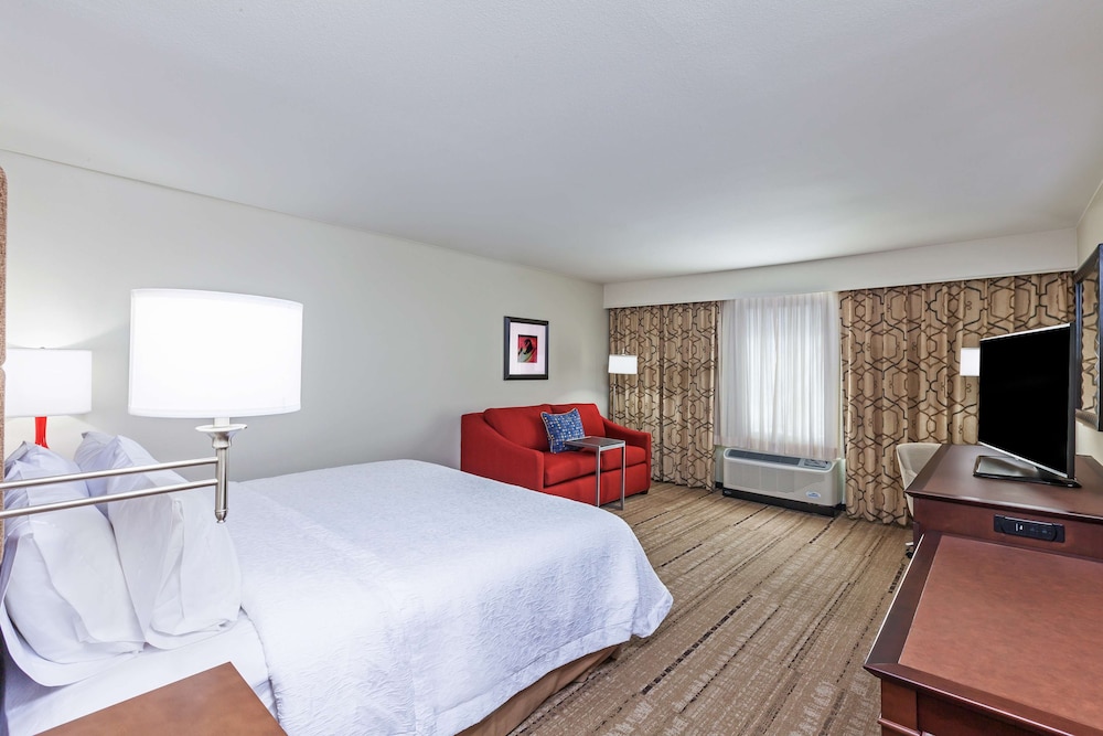 Hampton Inn & Suites Houston I 10 West Park Row - photo 12