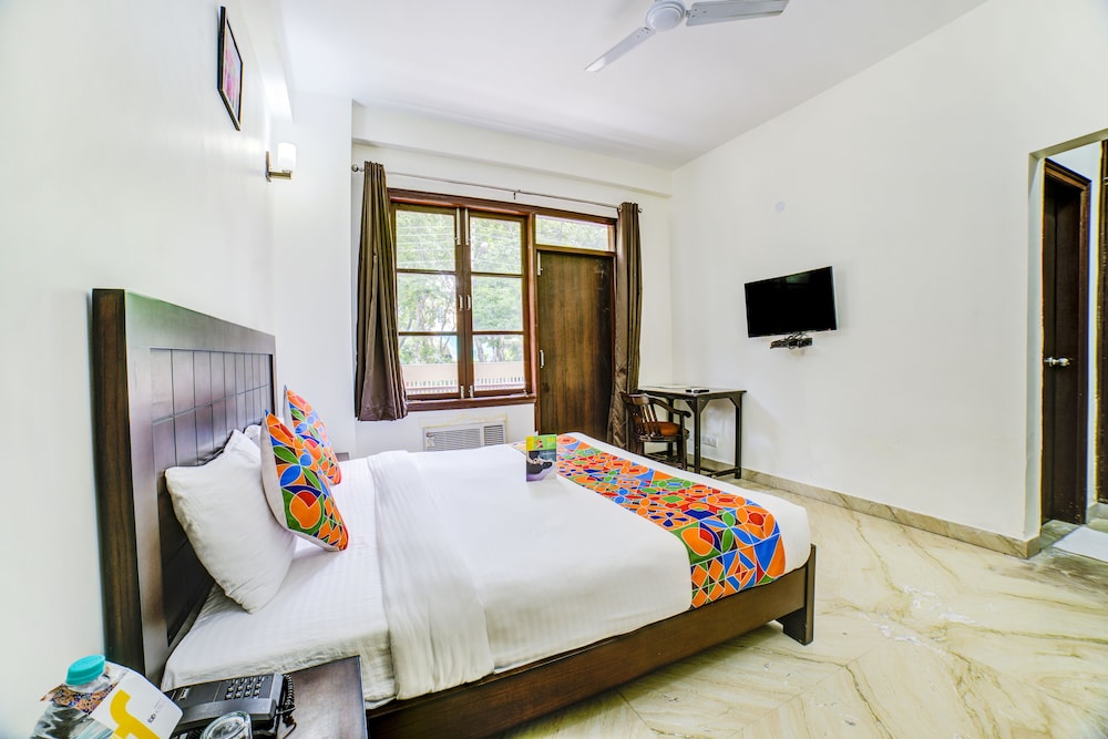 FabHotel Primero