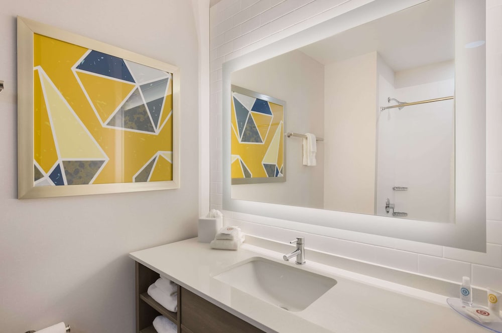 Comfort Inn & Suites Gaylord - photo 23