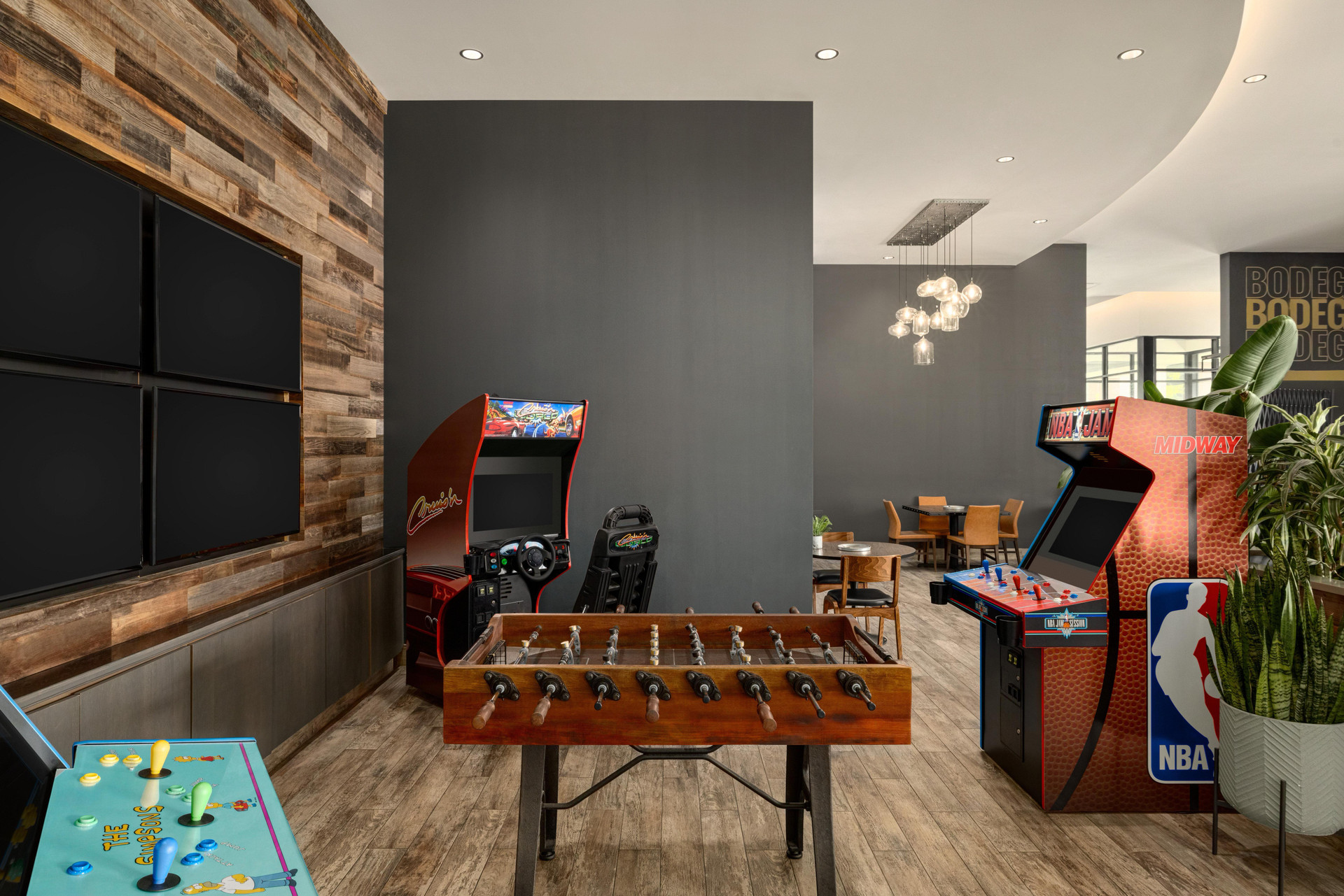 Holiday Inn & Suites Nashville Downtown Broadway by IHG - photo 21