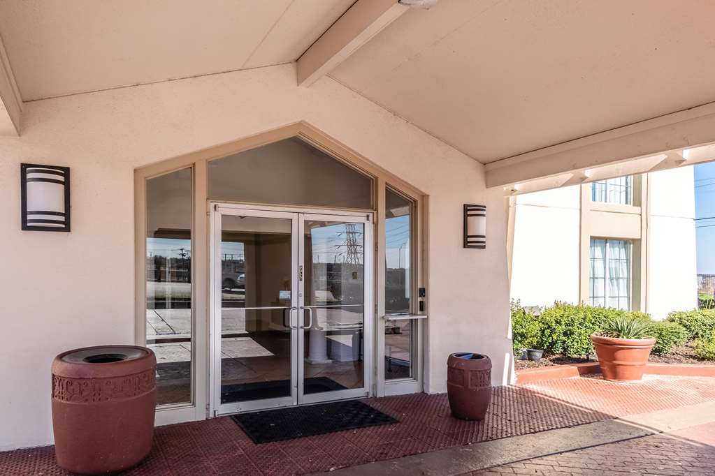 Studio 6 Fort Worth TX West Medical Center - photo 3