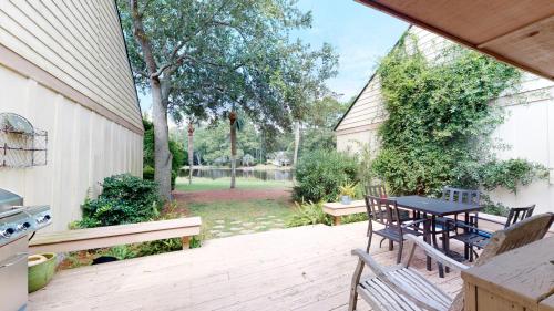 762 Queens Grant - photo 21