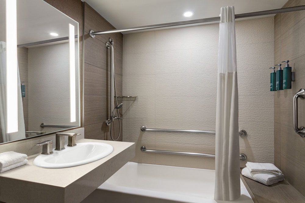 Hilton DFW Lakes Executive Conference Center - photo 16
