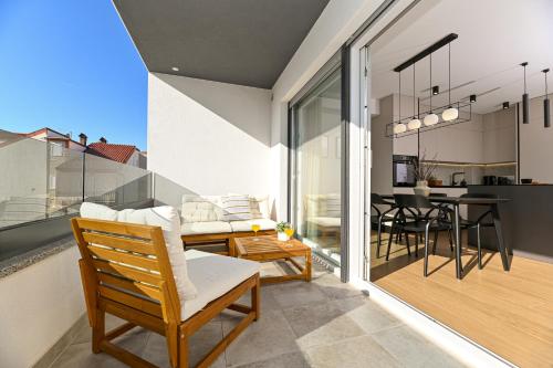 MAV Apt New Modern near old town free parking — 4-Star Luxury Hotel in Trogir, Croatia