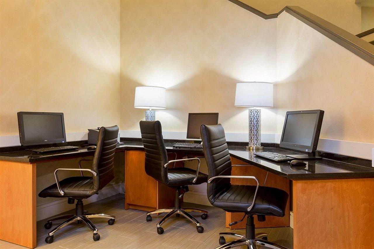 Sleep Inn & Suites BWI Airport - photo 17