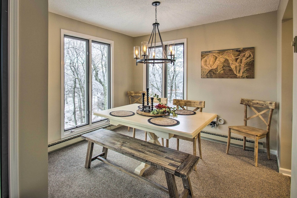 Wintergreen Resort Condo Walk to Ski Lift - featured photo
