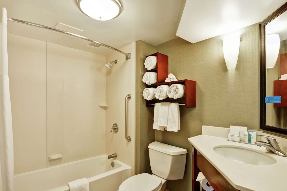 Hampton Inn Charlotte Gastonia - photo 30