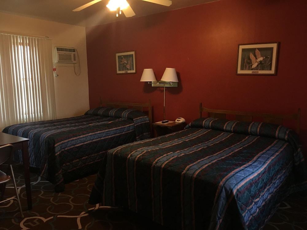 Hilltop Motel - photo 30