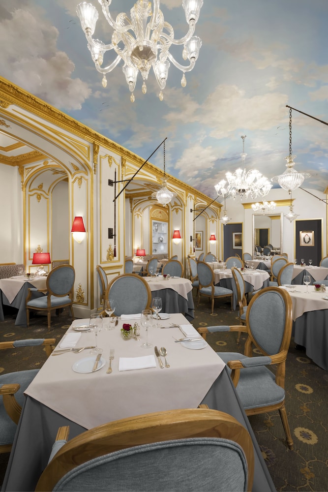 Hotel Plaza Athenee - photo 30