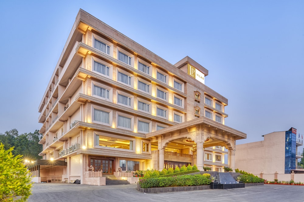 Lp Vilas — 4-Star Luxury Hotel in Vikasnagar, India