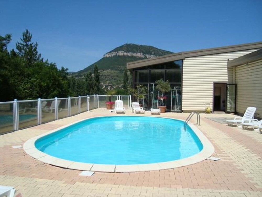 Hericlea Hotel Sport in Millau, France