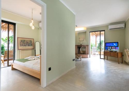 Skyhi Athens Penthouse — 4-Star Luxury Hotel in Athens, Greece