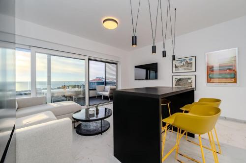 Mina stunning sea view apartment — 4-Star Luxury Hotel in Novalja, Croatia