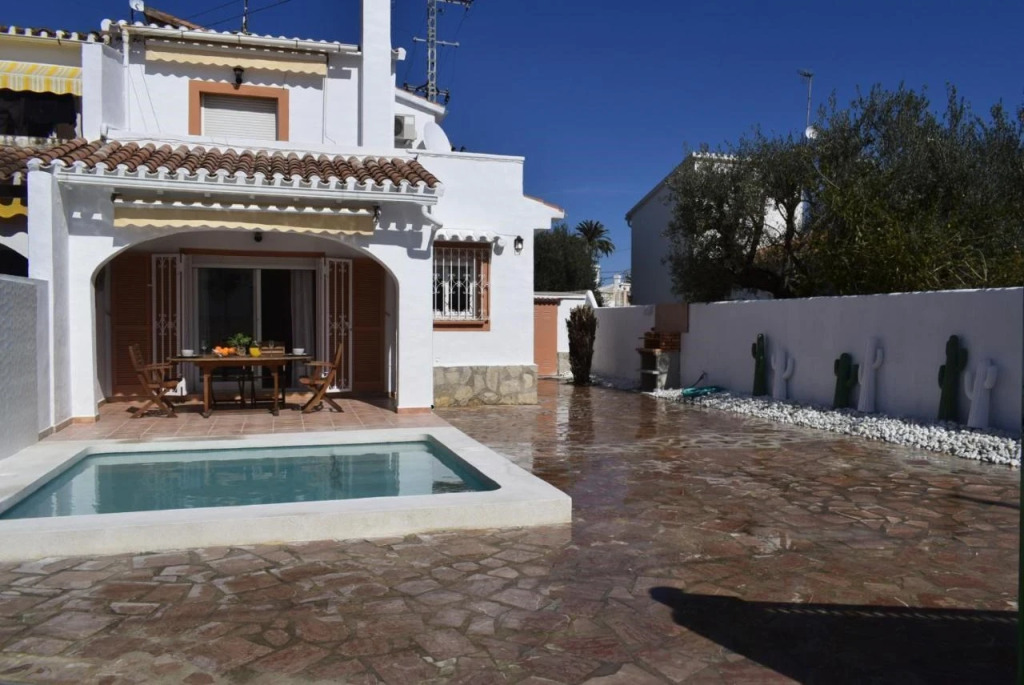 Agro Piscina Privada Les Marines Ch3100 — Denia