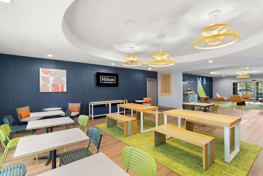 Spark by Hilton Missouri City - photo 39