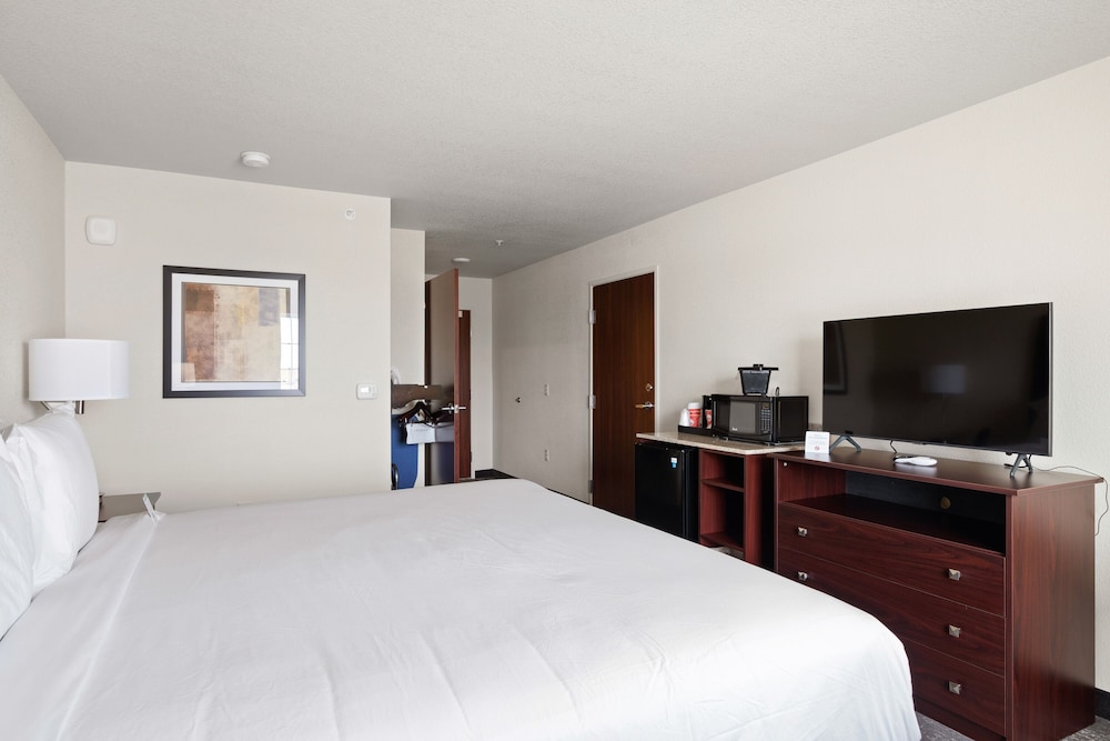 Cobblestone Inn & Suites Yuma - photo 19