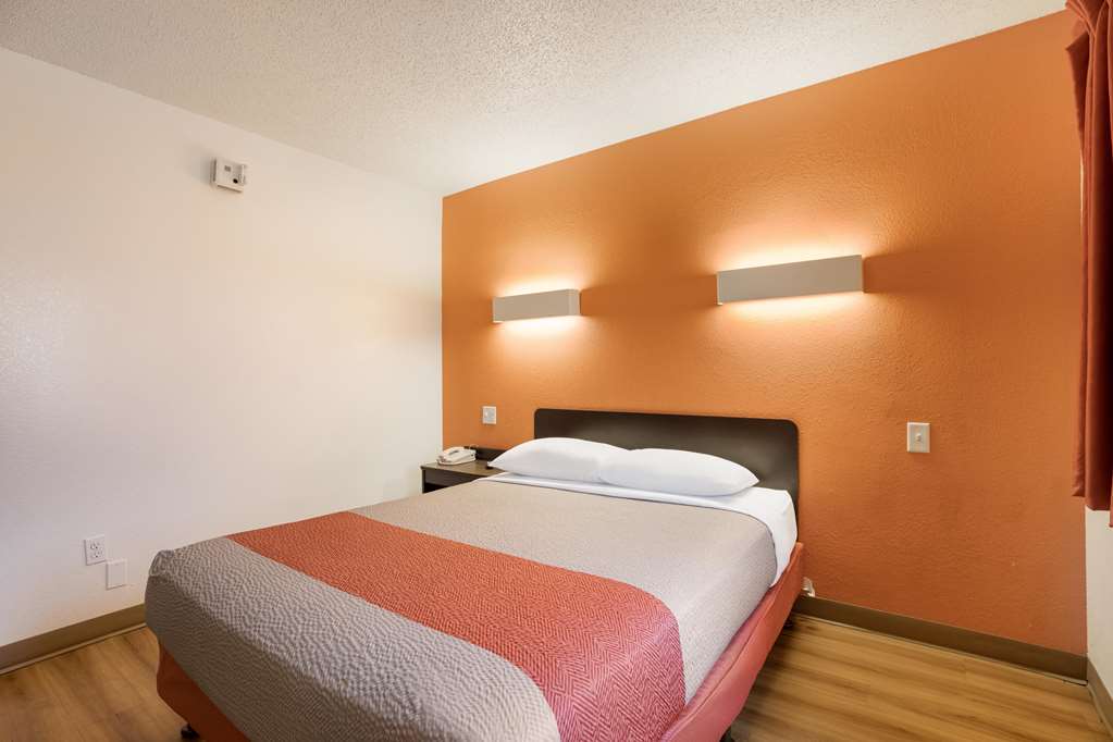 Motel 6 Orlando FL International Dr - photo 11