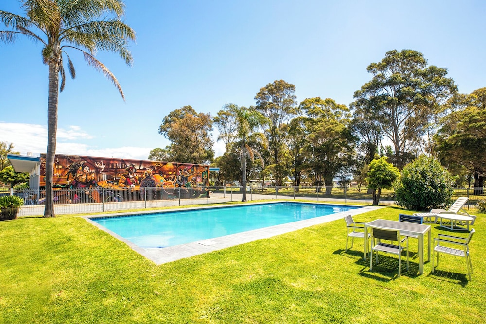 Ship Inn Motel — hotel in Yarram