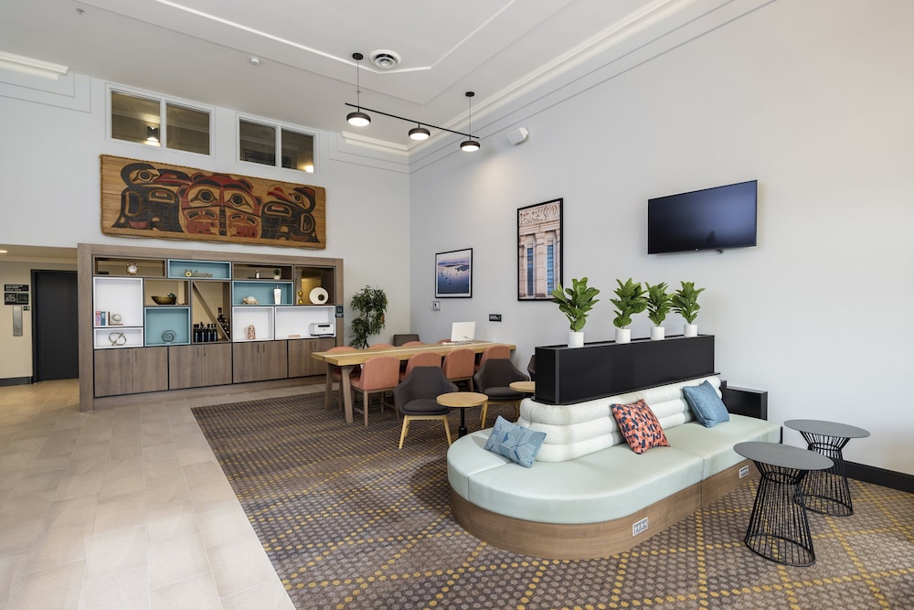 Holiday Inn Victoria Elk Lake by IHG in Victoria, Canada