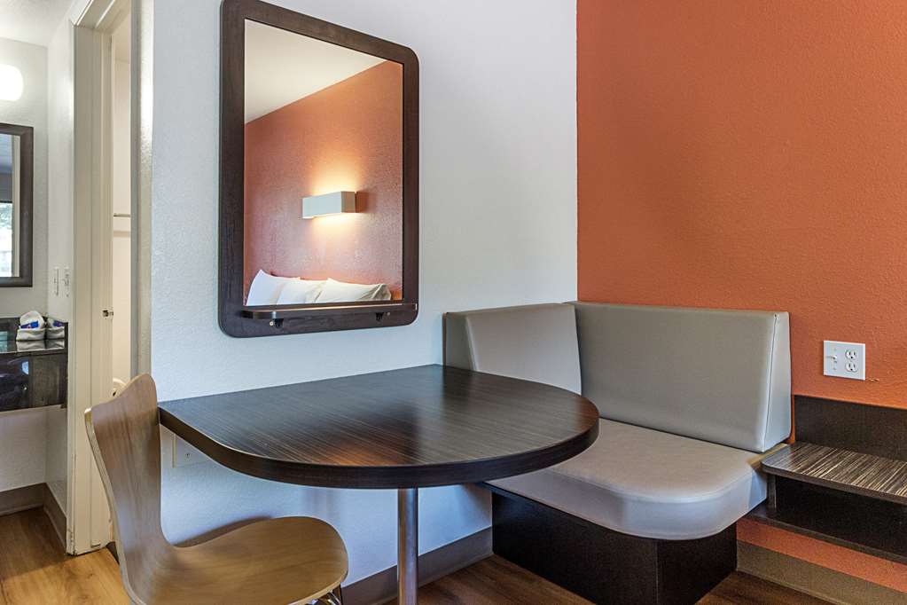 Motel 6 Fresno CA - photo 14