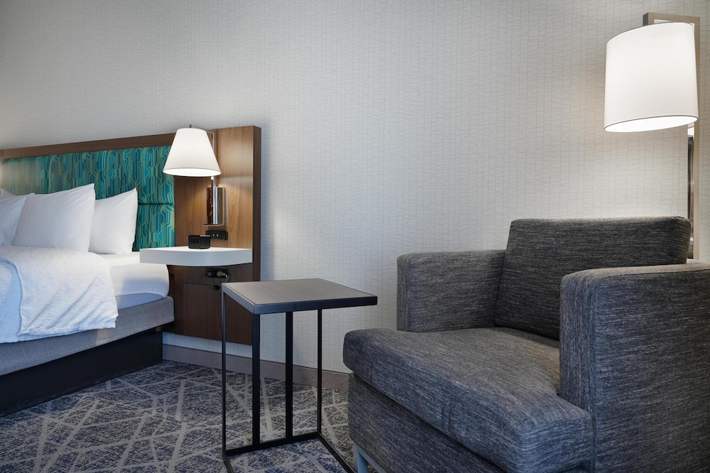 Hampton Inn & Suites Tulsa Tulsa Hills - photo 21
