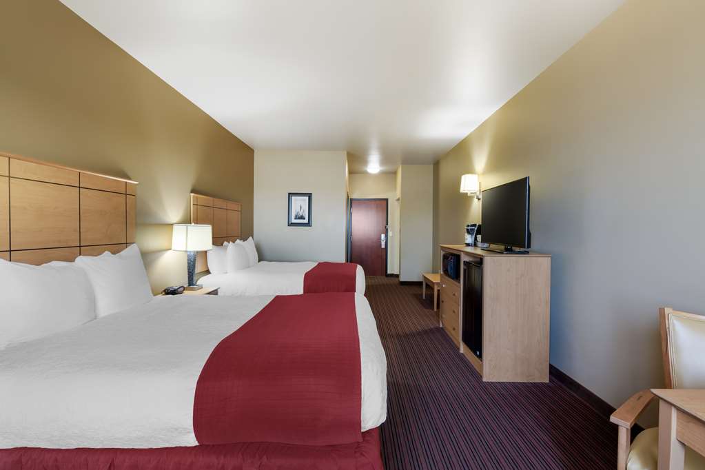 Best Western Golden Prairie Inn & Suites - photo 11