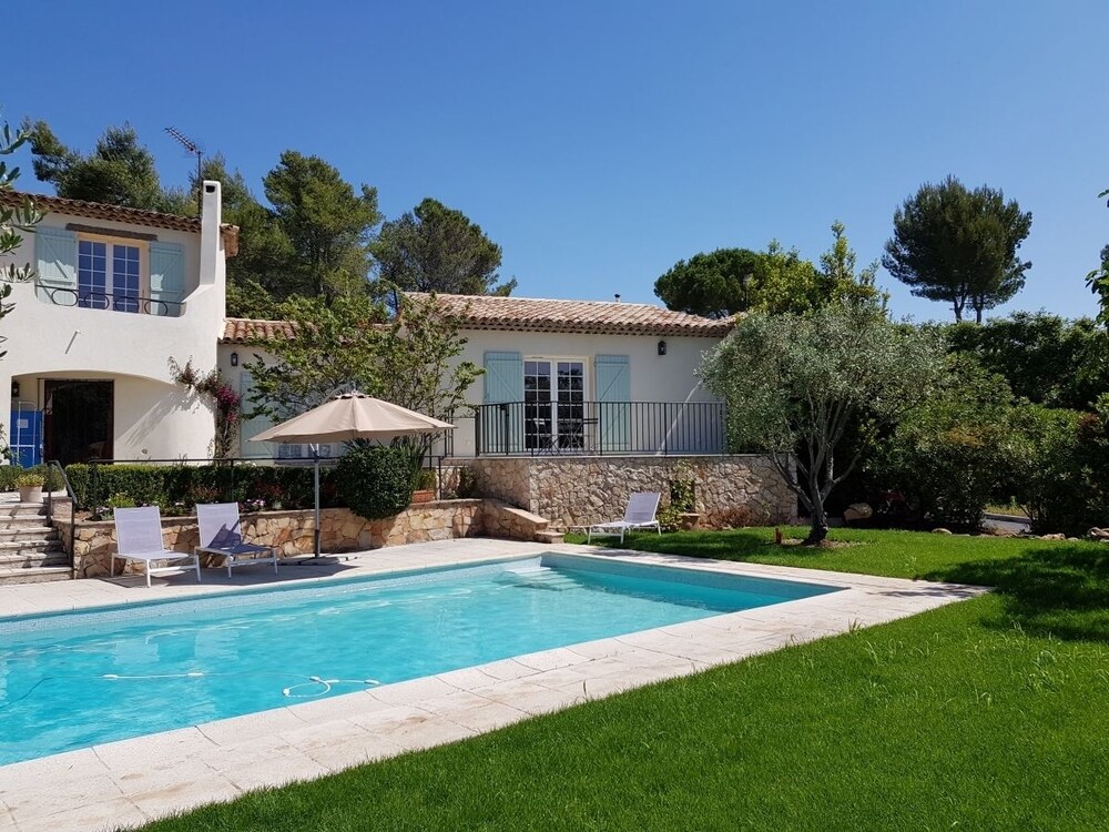 Azurea — hotel in Valbonne