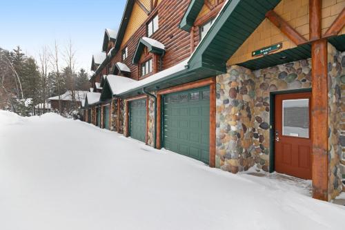 Voyageur Vista in Eagle River, United States